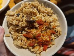 -老牌坊云南鱼豆花火锅(爱建店)