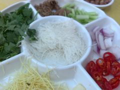 -官塘陈记鱼生·潮汕砂锅粥·牛肉火锅(潮枫路总店)