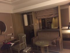 -南京双门楼宾馆(盐仓桥地铁站阅江楼店)