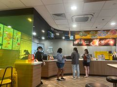 -麦当劳(虹口星荟中心店)