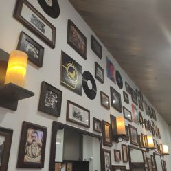 -MARTIN'S BARBER SHOP男士理发馆