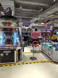 -利奥梦幻主题乐园(爱琴海购物公园店)