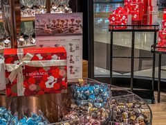 -Laderach 莱德拉(上海环贸iapm店)