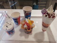 -DF冰雪精灵冰淇淋(威高广场店)