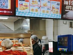 -塔斯汀中国汉堡(白云京溪地铁站店)