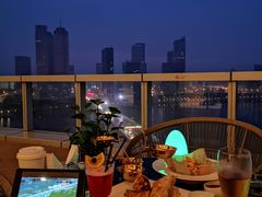 -于家堡洲际酒店·堡子里酒廊