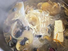 -乳仔牛牦牛汤锅 烤羊排(松潘古城店)