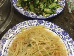 -张记老街里海鲜美食城(劈柴院店)