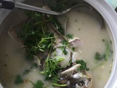 -天乐农家鱼头王(天目湖店)