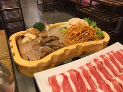 -滇釜火锅·能喝汤的火锅(车公庄店)