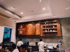 大堂-星巴克臻选(广州沙面店)