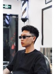 -尤司男士国潮理发馆