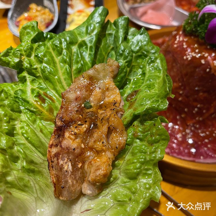 成都老牌日式烧肉丨实惠量大，和牛、五花、寿司好好吃😆