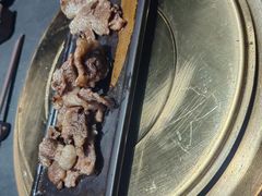 -铭牛烧肉·和牛海鲜自助(高新月牙湖店)