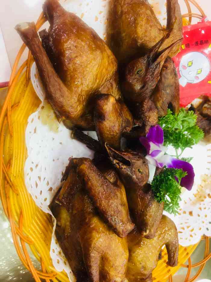 旺富东海大酒楼(沙头角店)-"到恩上水库溜达一圈以后腿已废…就近选个