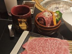 -山川小町·极番烧肉(新地假日广场店)
