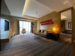 -青岛富力艾美酒店