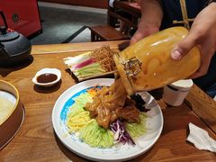 摇滚拉皮-满园烤鸭·春饼(太原街万达店)