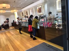 -VENCHI 闻绮(上海佛罗伦萨小镇店)