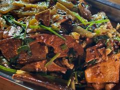 -巴五中胖娃烧烤