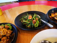 -大树下海鲜饭店