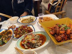 -霄汉牛三鲜湖北砂锅菜(万松园2店)