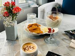 -穹六人间 people 6(岳阳路店)