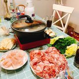 每次朋友来做客， 来不及准备菜就选择吃火锅