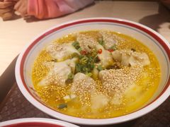 -八二小区抄手(龙湖上城天街店)