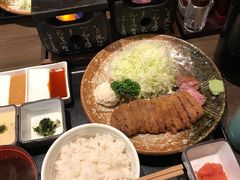 -牛かつもと村(原宿店)
