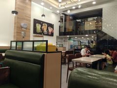 -佰搭果·广式茶餐厅(西华路店)