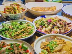 草包牛肉-二孃鸡爪爪(东风路总店)