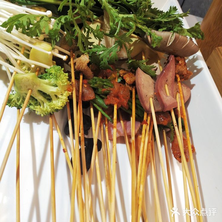 撸串一定要有范儿，要选我就选川范儿