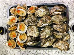 -蚝哥花姐湛江烤生蚝(美丽湾市场店)