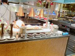 自助取餐区-怡咖啡海鲜自助餐厅(浦东香格里拉店)