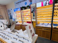 -优医视平价眼镜蔡司依视路折扣工厂店(十里堡店)