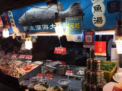 -六合夜市