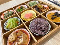 -轻蔬不用等·素食(江苏路店)