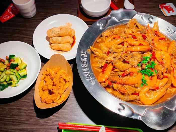 胖哥俩肉蟹煲(kk one店)-"在汕头就开始心心念念的胖哥两,味道还是很.