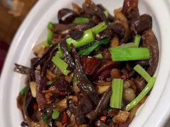 -严记小天府酸菜鱼(西四路店)