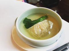 花胶瑶柱灌汤饺子-广州富力丽思卡尔顿酒店·丽轩·粤菜