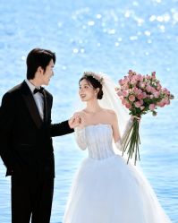 -喜爱高定婚纱摄影