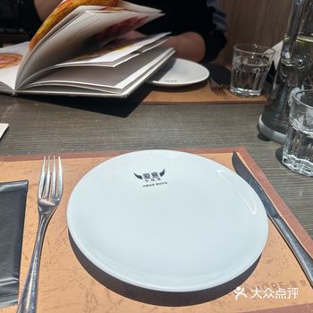 都要排队 所以 真的是特别的火爆 服务员也特别的热情