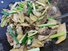 干鲍鱼仔螺片炆走地鸡-凯盈阁·顺德私房菜·桑拿鸡