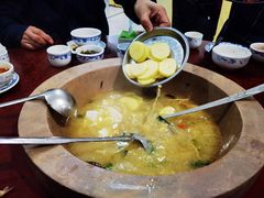 -姚记抚仙湖石锅鱼庄