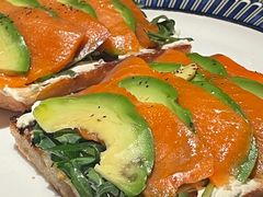 三文鱼牛油果-IL TEATRO 精品意大利餐厅