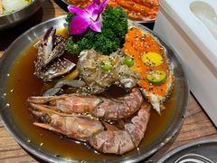 -明洞阿姨·韩式酱蟹烤肉·创意料理(三元桥店)