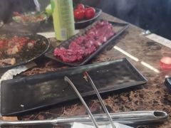 -牛里牛气· 榴莲海鲜鲜牛肉自助火锅·烤肉(横岗店)