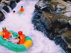 -雅鲁激流探险漂流