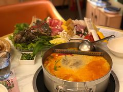 -樾餐厅泰式海鲜火锅(民歌湖店)